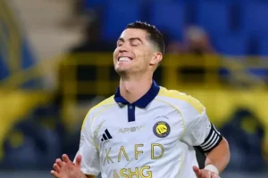 مدرب الوداد: يشرفني وجود كريستيانو رونالدو في صفوف فريقي