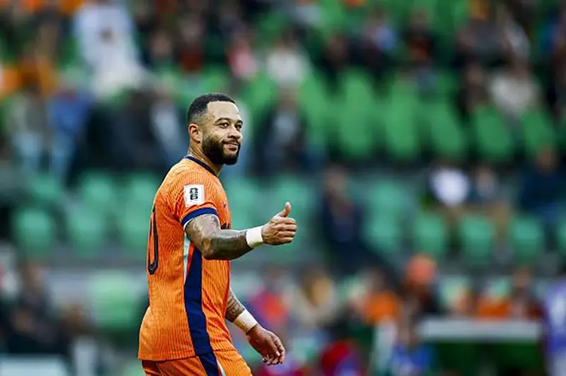 ديباي يتساوى مع فان بيرسي كأحد أبرز هدافي منتخب هولندا في التاريخ
